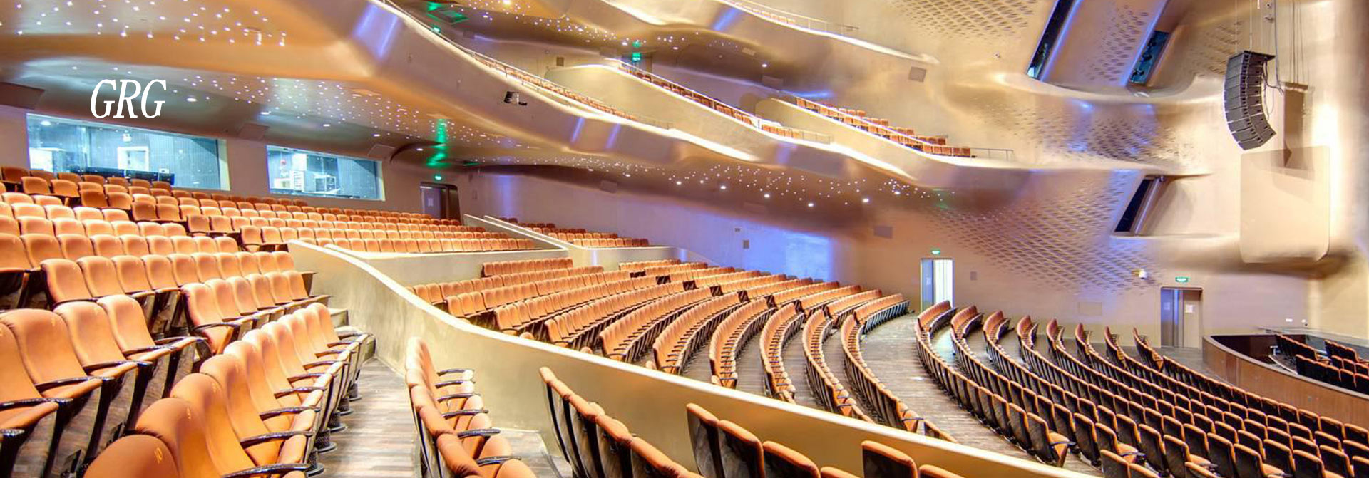 开云集团木屋外观造型设计-双坡屋顶防腐木